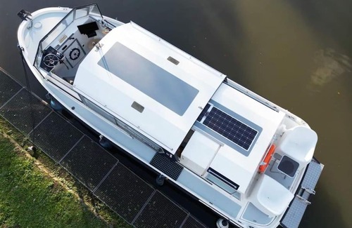 Fayt lez Manage Boat Rental | Superbe bateau découvrable avec parking gratuit