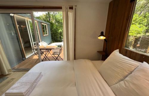 Meyreuil House | Superbe Cabane JACUZZI JARDIN CLIM WIFI PARKING