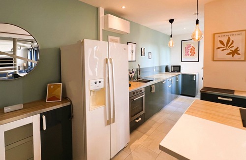 Lons-le-Saunier Apartment | Superbe Loft 160 m2, Pièce de vie 80 m2 Avec 3 Chambres et 2 Salles de Bain