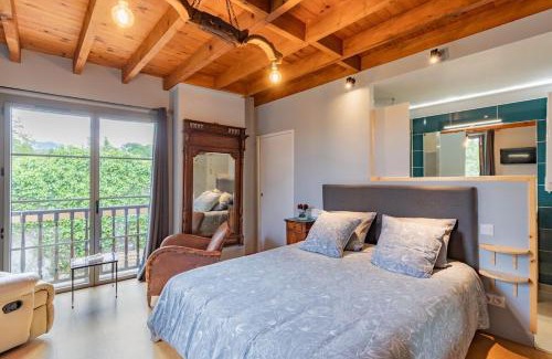 Nestier Bed & Breakfast | Superbe maison de 1785, table d'hôte, bain à remous, massages