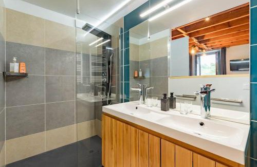 Nestier Bed & Breakfast | Superbe maison de 1785, table d'hôte, bain à remous, massages