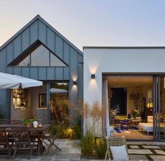 Combrit Villa | Superbe villa 5 étoiles, piscine intérieure chauffée 29C