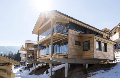 Pichl-Preunegg House | Superior #04 Sauna&Sprudelwanne innen by Interhome
