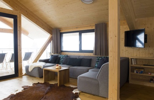 Pichl-Preunegg House | Superior #04 Sauna&Sprudelwanne innen by Interhome