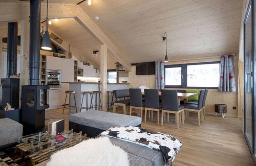Pichl-Preunegg House | Superior #10 Sauna u.Sprudelwanne innen by Interhome