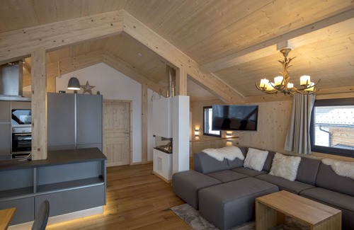 Pichl-Preunegg Apartment | Superior #8 Sauna & Sprudelwanne innen by Interhome