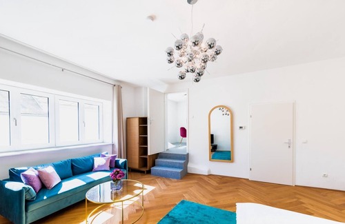 Krems an der Donau Apartment | Superior Apartment with Free Parking in Krems City Centre