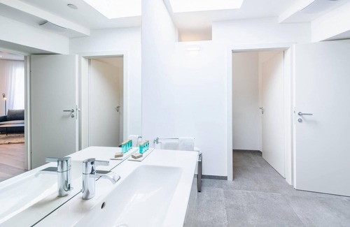 Krems an der Donau Apartment | Superior apartment with outdoor area and parking in the old town of Krems