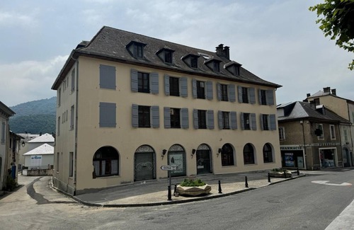 Saint-Pe-de-Bigorre Apartment | Superior apartment Les Maisons des Pyrénées - Lourdes