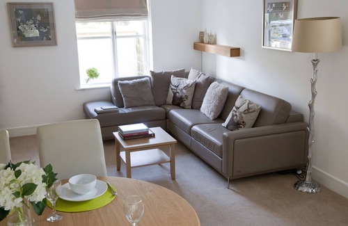 Harrogate House | Superior deluxe 3/4 bedroom house