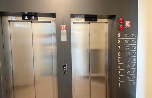 Praga Poludnie Apartment | Superior Koko, 2 rooms, 1 bedroom, 3 balcanies! Parking! Security and Recepcion 24h!