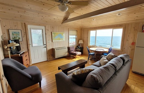 Tofte Cabin | Superior Reflections Cabin #1