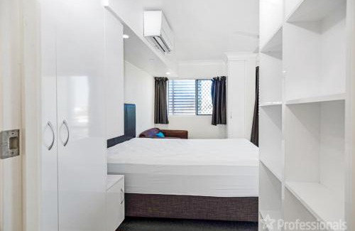 Emu Park Apartment | Superior Studio 17 Endeavour
