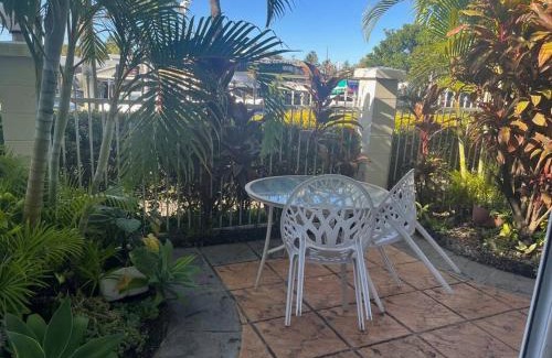 Emu Park Apartment | Superior Studio - Unit 4