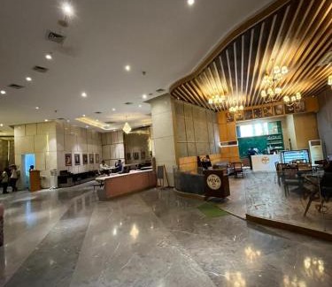 Karol Bagh Apartment | Supernova crystal edge studio -luxury view in Noida