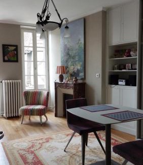 Vierzon Apartment | SUPREMATISME Appartement de Prestige