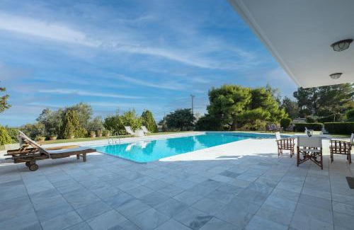 Kropia Villa | Supreme and Classy Pool Residence