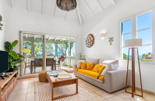 Orient Bay Apartment | Sur la plage de la Baie Orientale - Bel appartement VUE MER 6à7p