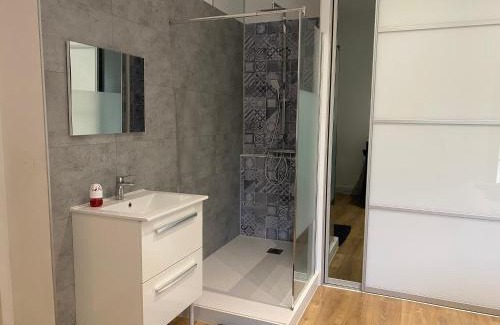 Soussans House | Sur la route des châteaux