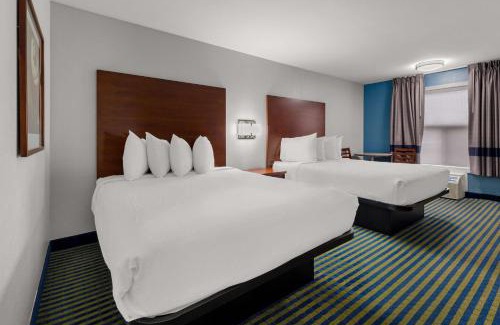 Brooks Hotel | SureStay Plus by Best Western Brooks