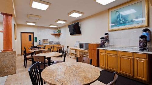 Mesquite Hotel | SureStay Plus Hotel by Best Western Mesquite