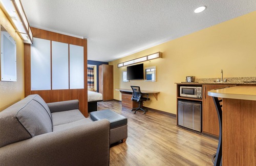 Keyser Hotel | SureStay Plus Hotel by Best Western Keyser