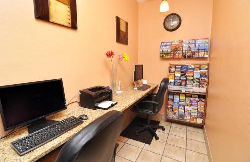 Topeka Hotel | SureStay Plus Hotel by Best Western Topeka