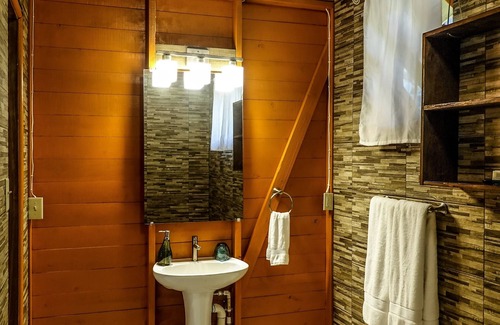 Bocas del Toro Bed & Breakfast | Surf Break at Paunch