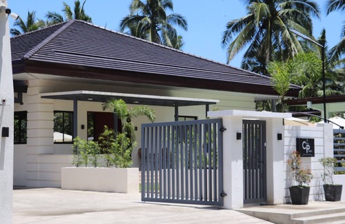 Baler House | Surf escape in the beautiful Baler, steps from the beach, Peaceful and relaxing.