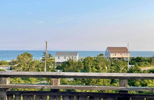 Charlestown House | Surf House - Charlestown Beach
