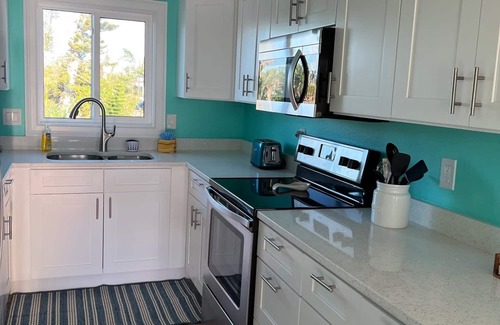 Englewood House | Surf's Up.at Beachcomber of Manasota Key.150 Steps to the Sand & Gulf Waters