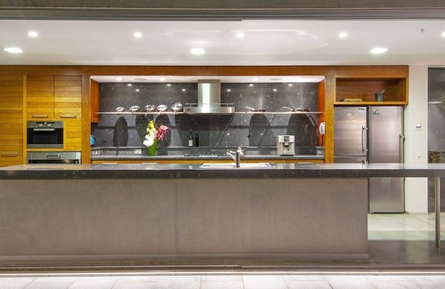 Avalon Beach House | SURFBREAK by Palm Beach Holiday Rentals