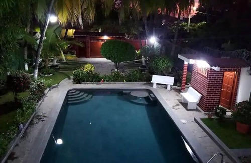 Playa San Blas House | SurfCity Karaoke/Air-conditioned home