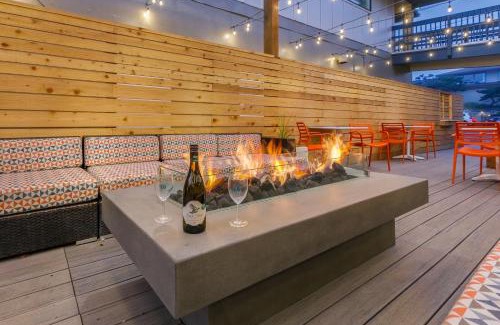 Lincoln City Hotel | Surfland Hotel