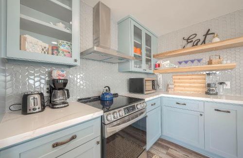 Surfside Beach House | Surfside Beachfront Dream