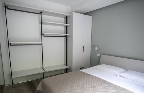 Sarnico Apartment | Surre Resort 2. .