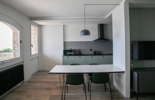 Sarnico Apartment | Surre Resort 2. .