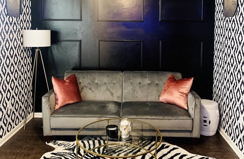Legacy Town Center North Apartment | Surround yourself with style in this standout studio in Plano TX!