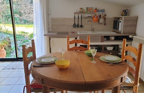 Reynes Cottage | Surrounded by nature but near touristic areas .