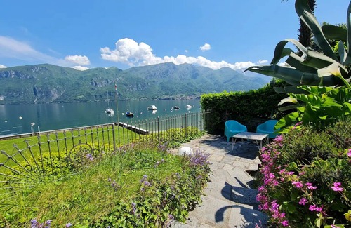 Limonta Villa | Surrounded by nature on the beach of Bellagio - a Lake Como retreat