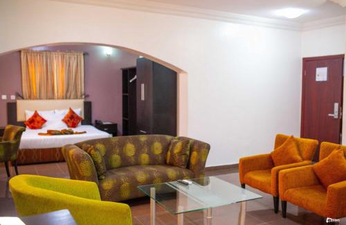 Ikeja Hotel | Suru Express Hotel GRA