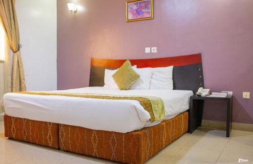 Ikeja Hotel | Suru Express Hotel GRA