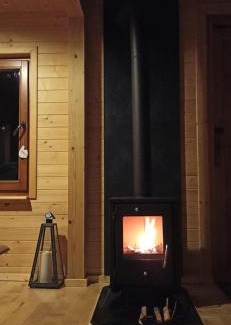Bukowsko Ski Chalet | Survivalowa chata w lesie