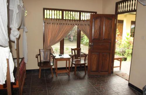 Suraberata Bed & Breakfast | Surya Homestay
