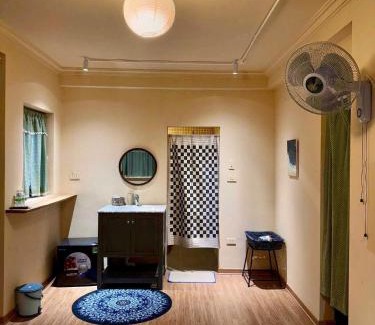 Tay Ho Apartment | Sushi House Lake View