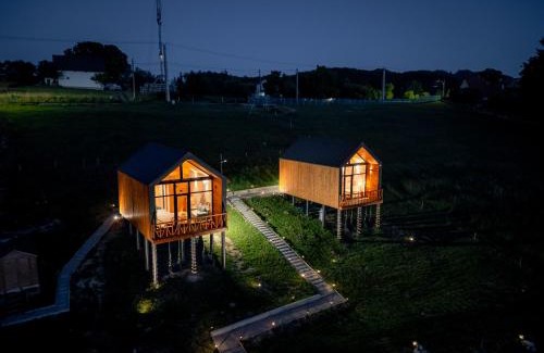 Moieciu de Jos House | Suspended Tiny House