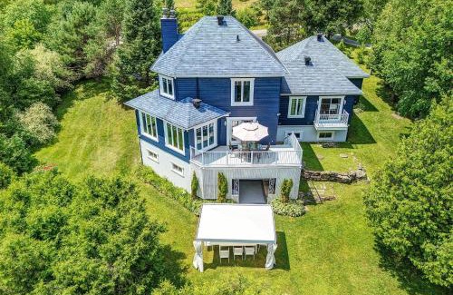 Sutton Villa | Sutton's montagne view