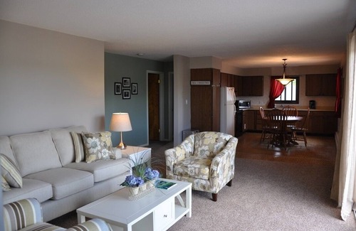 Suttons Bay Apartment | Suttons Bay-across from Marina Park/Beach/By wineries, Brewery/Beautiful Sunrise