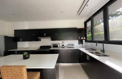 Coatepeque House | Turquoise View, Coatepeque Lake