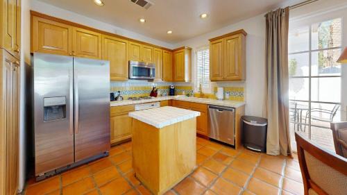 La Quinta Villa | SV253 2BR 3BA Spa Villa with Pool Access & Views